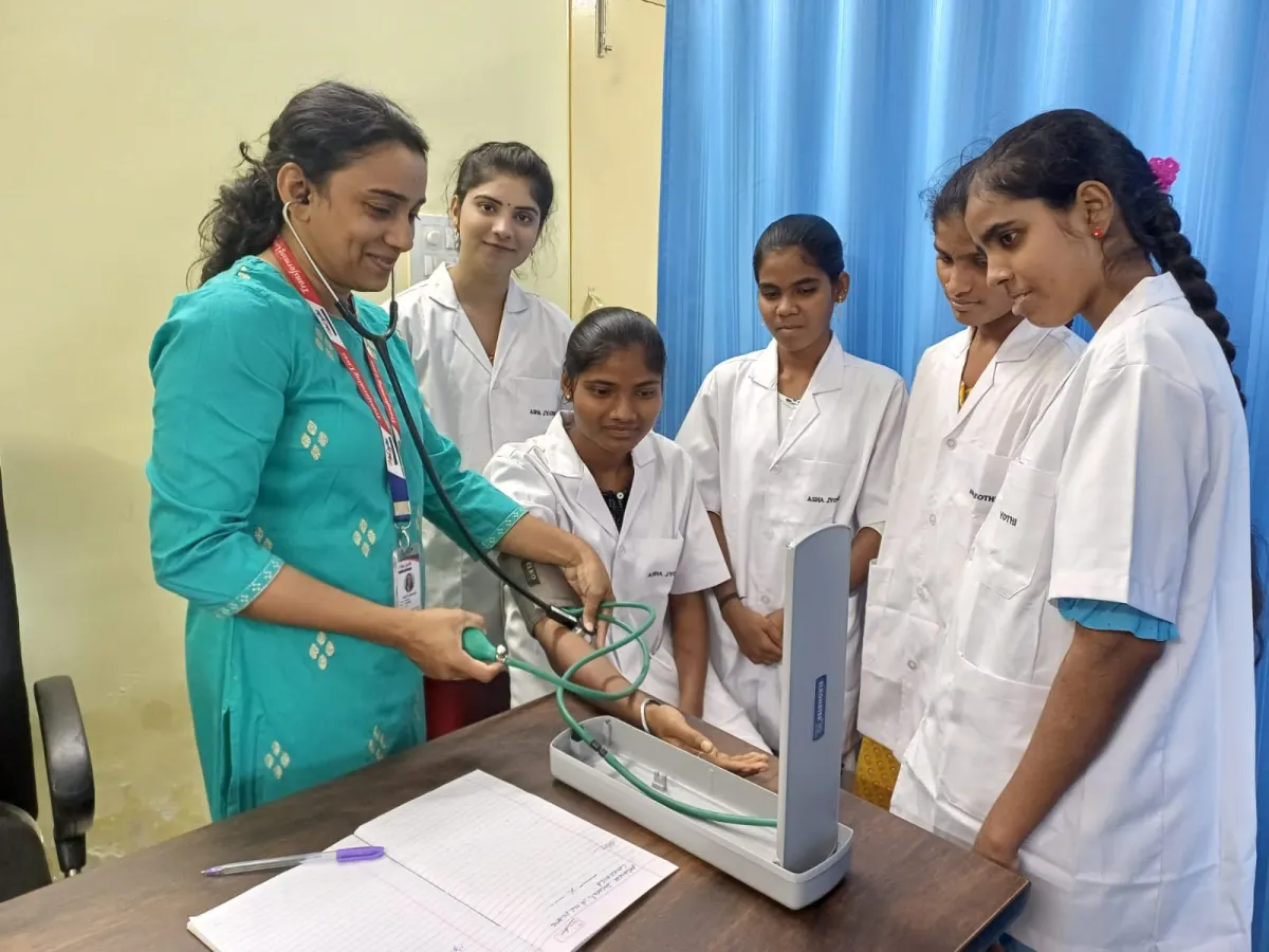 Medical Nursing Assistant practical vocational training