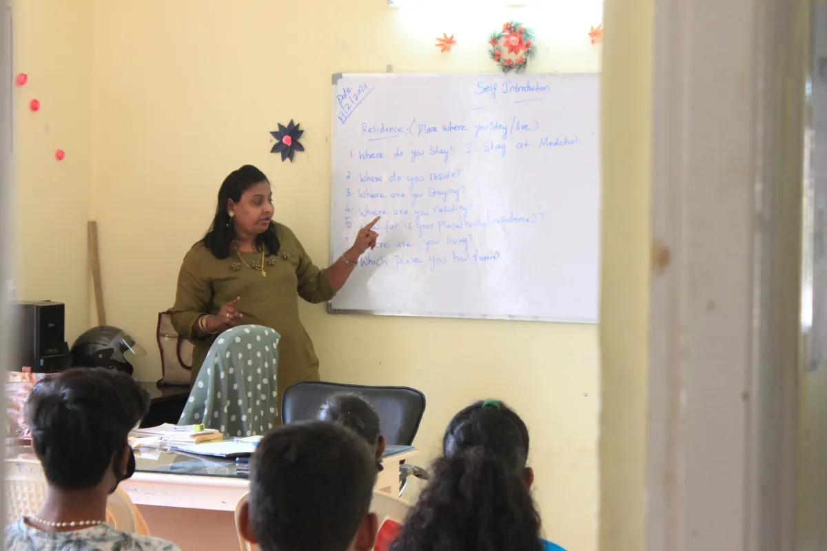 Spoken English (Level 1) practical vocational training